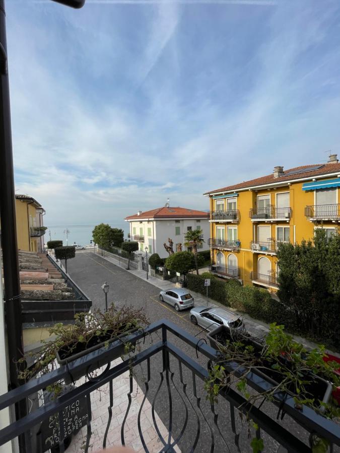 Lucia Holiday Apartments Lazise Exterior photo